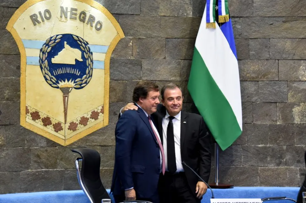 Entregan diplomas a autoridades provinciales electas y podés verlo en vivo
