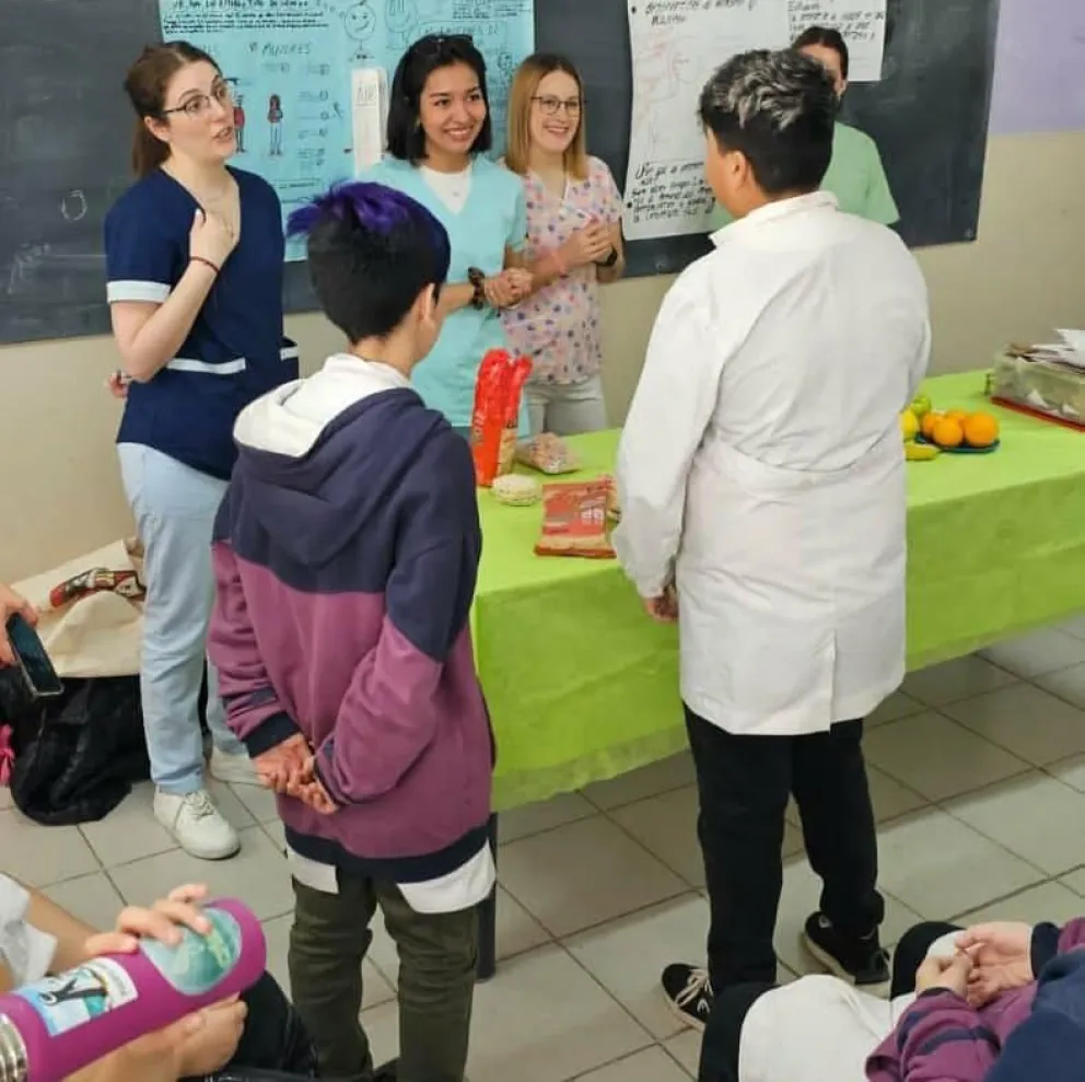  Se realizó un taller de alimentación saludable en la Escuela N°53