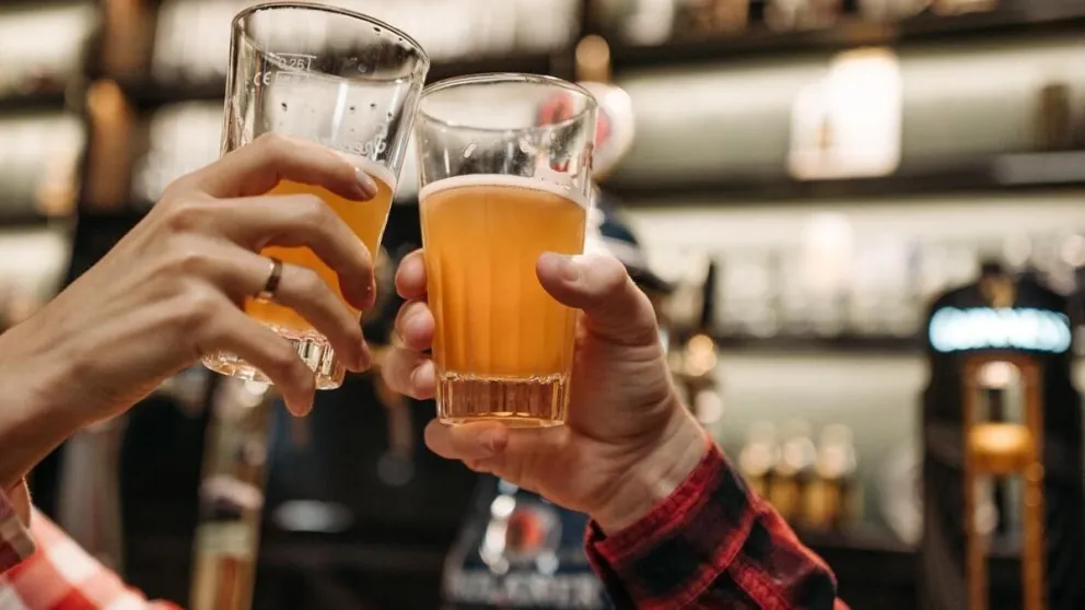 Récord insólito: alemanes consumen más de 1200 cervezas en tres horas