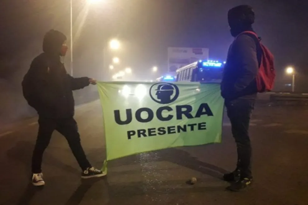 Corte en ruta 7 por trabajadores de la UOCRA