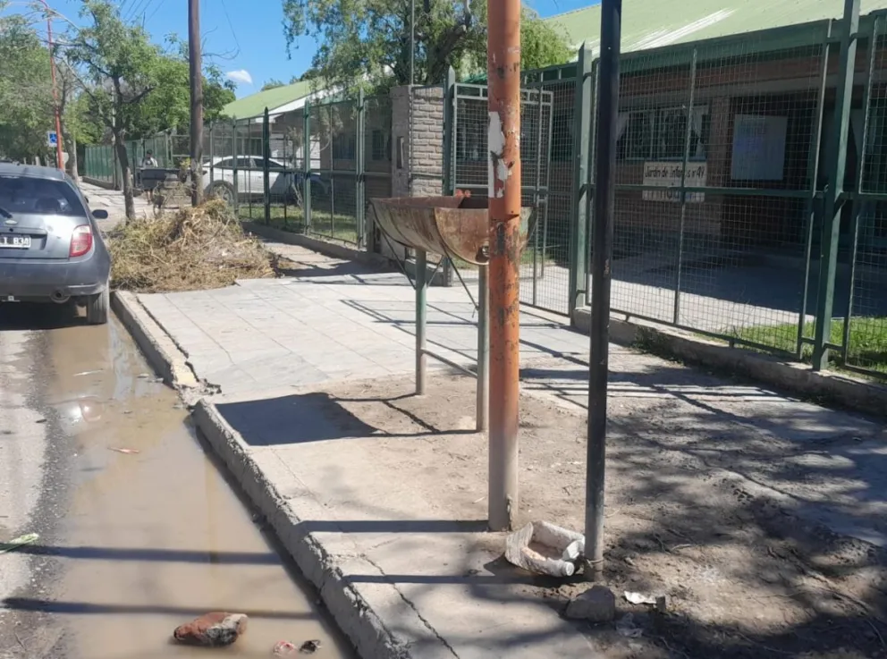En el Anai Mapu reclaman respuestas por los desbordes cloacales