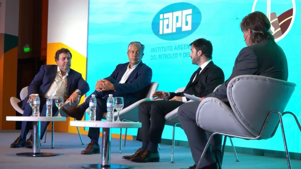 Weretilneck anunció una nueva renegociación de los contratos petroleros