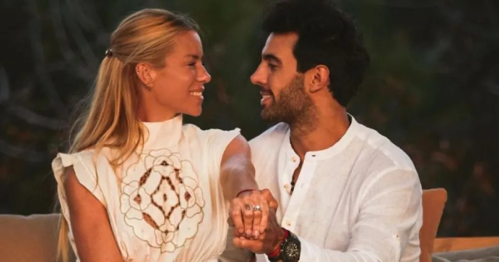 Los looks de ensueño de Nicole Neumann y Manu Urcera en su boda