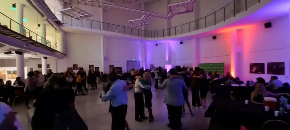 ¡A mover el esqueleto! Vuelven los bailes para personas mayores al CCC