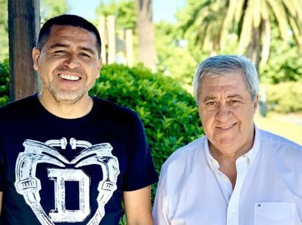 Con Riquelme a la cabeza, se presentó la lista del oficialismo para las elecciones en Boca
