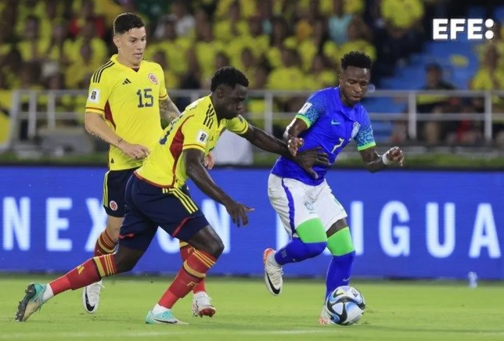 Atenta Argentina: Vinicius se lesionó y se pierde el clásico