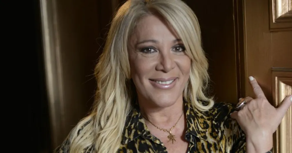 Reencuentro amoroso de Reina Reech y su misterioso novio