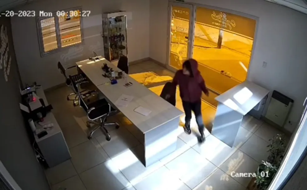 Sigue la inseguridad en la ciudad: robaron en un comercio del barrio Santa Clara
