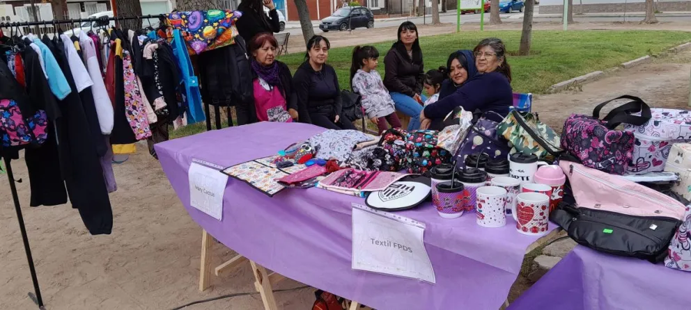 Vuelve la Feria CoPoDi a la plaza del barrio San Pablo 