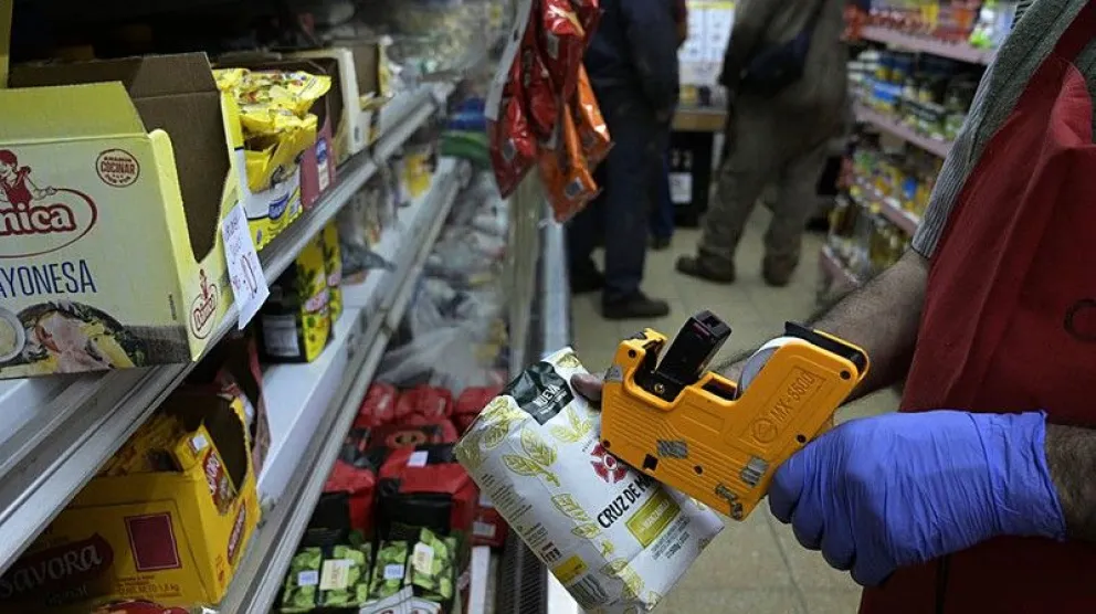 Anticipan cierre de comercios durante el verano por la caída en las ventas
