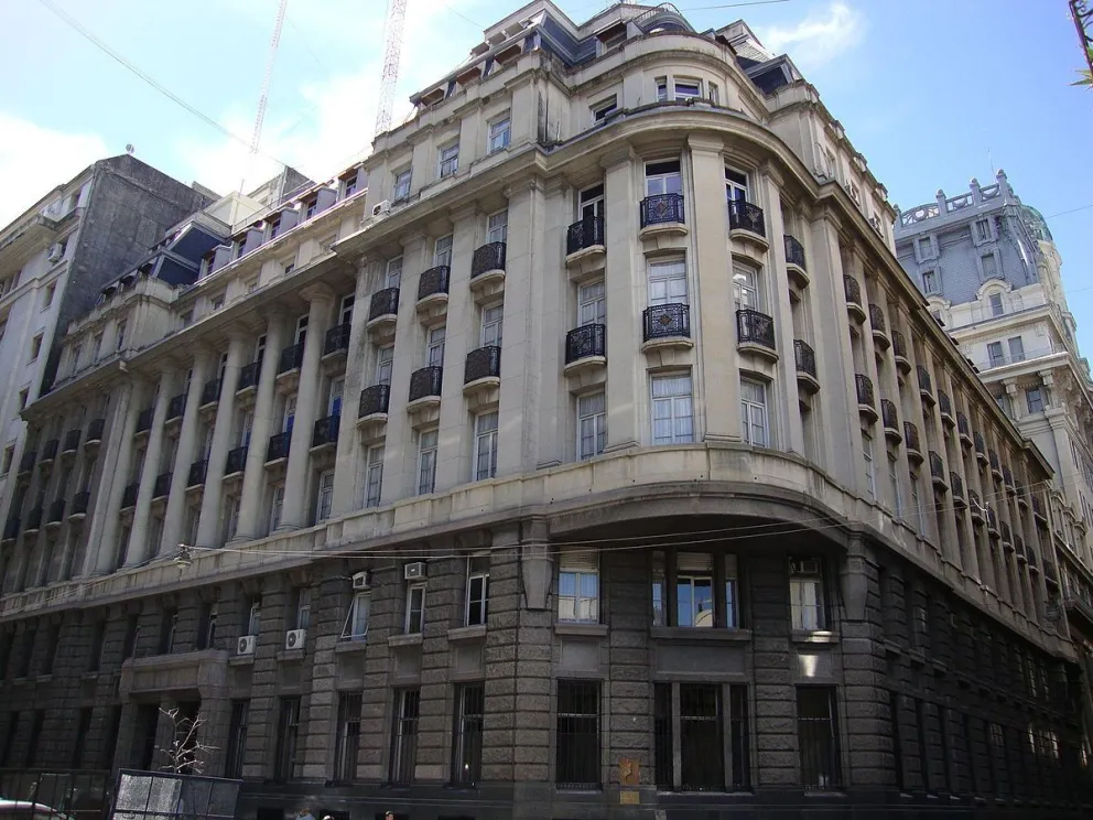 Evacuaron el Ministerio de las Mujeres, Géneros y Diversidades por amenaza de bomba