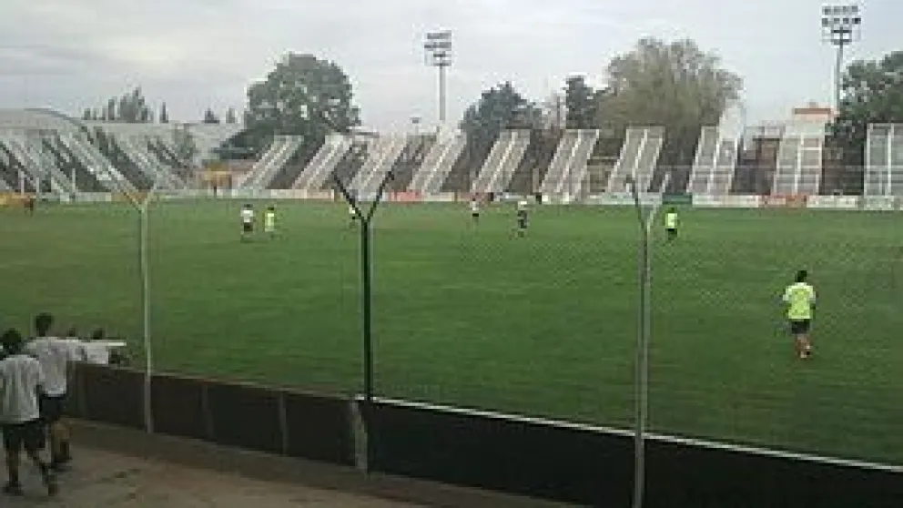 Cipolletti triunfó en su partido ante Atlético Regina y avanza hacia la recta final