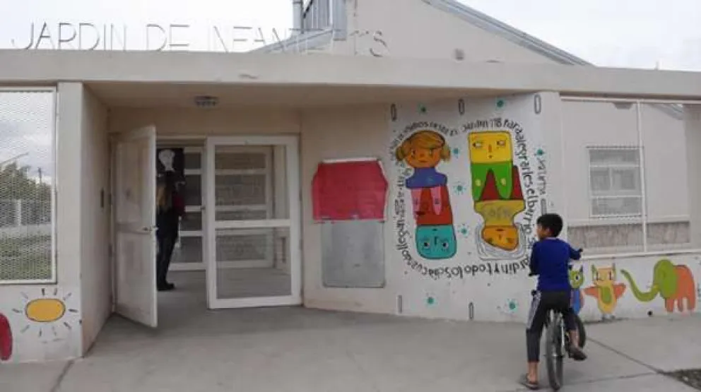 Amenazas y tiroteos en escuelas de Cipolletti: reclaman medidas de seguridad