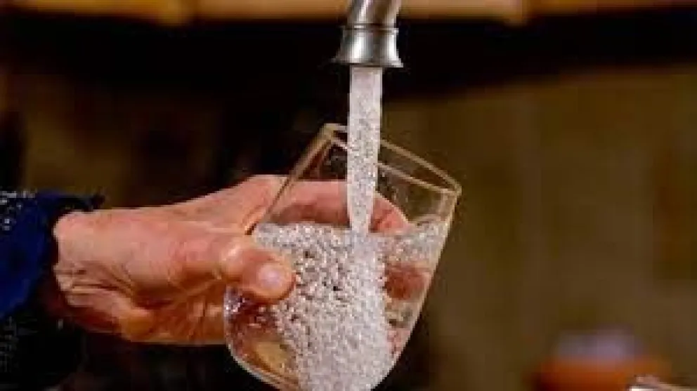 Por un nuevo desperfecto, siguen los problemas de presión de agua en los barrios