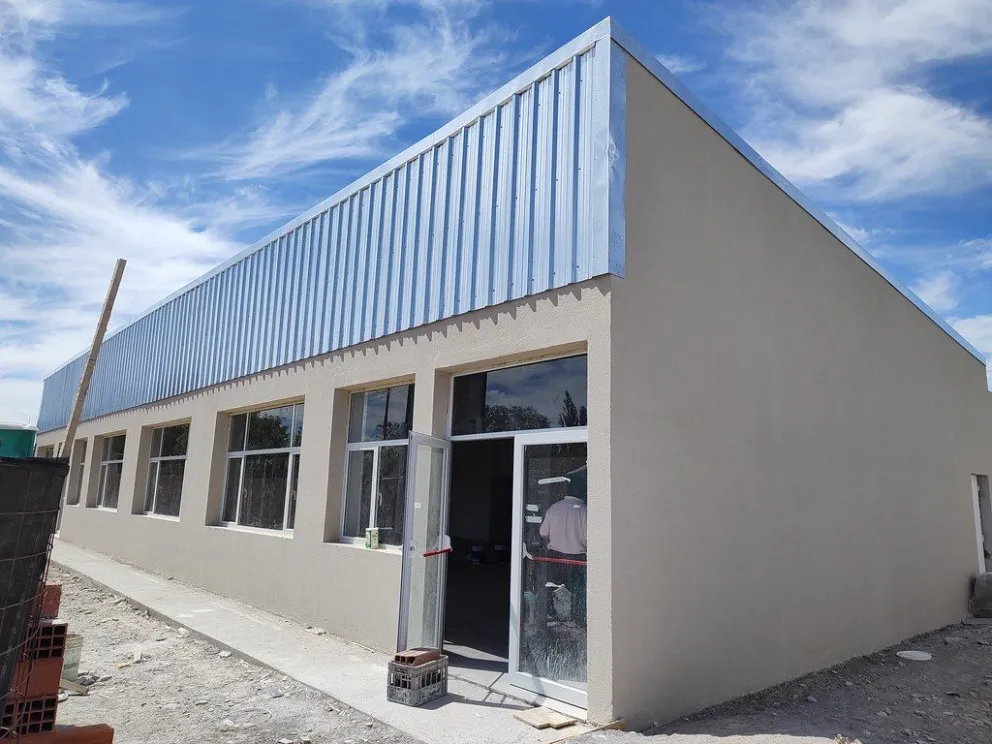 Avanza a buen ritmo la obra del salón multipropósito de las 1200 Viviendas  