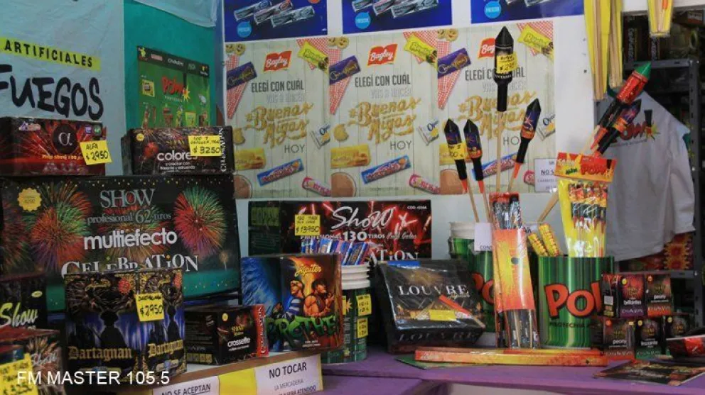 En Cipolletti sigue vigente la ordenanza que sólo autoriza pirotecnia lumínica 