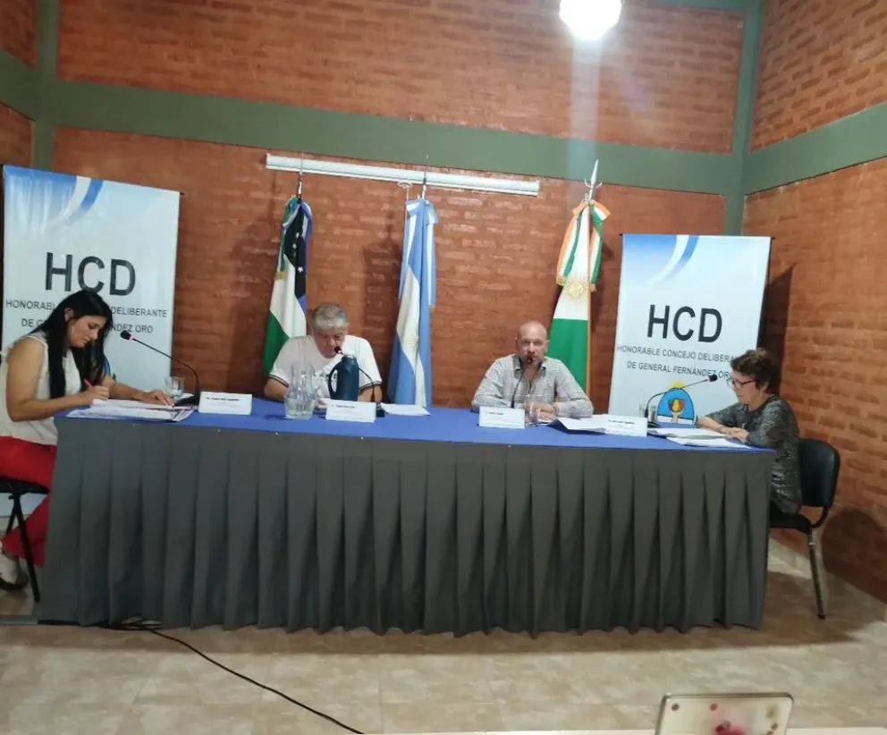 Concejales aprobaron la compra de maquinaria pesada a través de una moratoria en Oro