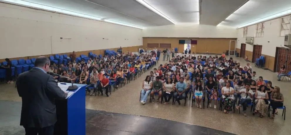 Celebración al compañerismo: Reconocieron a los mejores compañeros de primaria y secundaria en Cipolletti