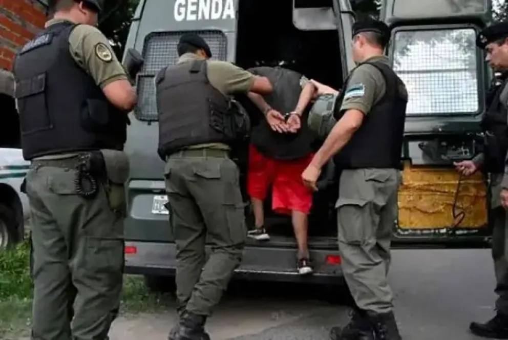 Gendarmería desbarató 12 kioscos de drogas y detuvo a un par de persona tras el mega operativo