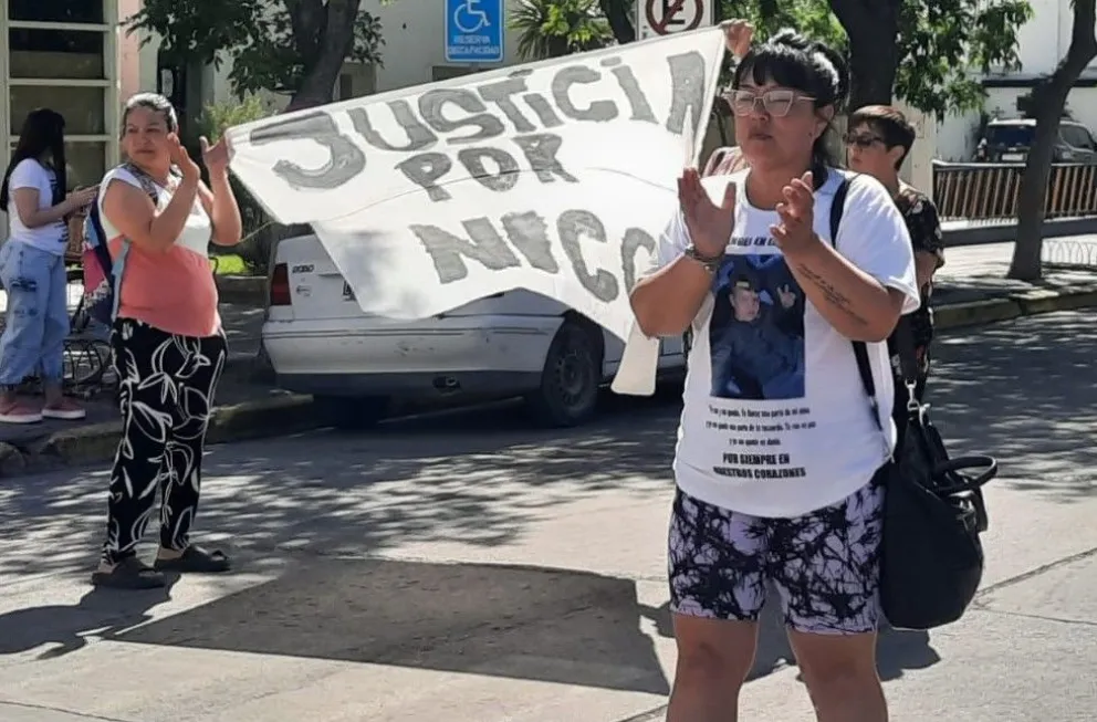 La madre de Nicolás ofreció 500.000 pesos por datos de William, el asesino de su hijo