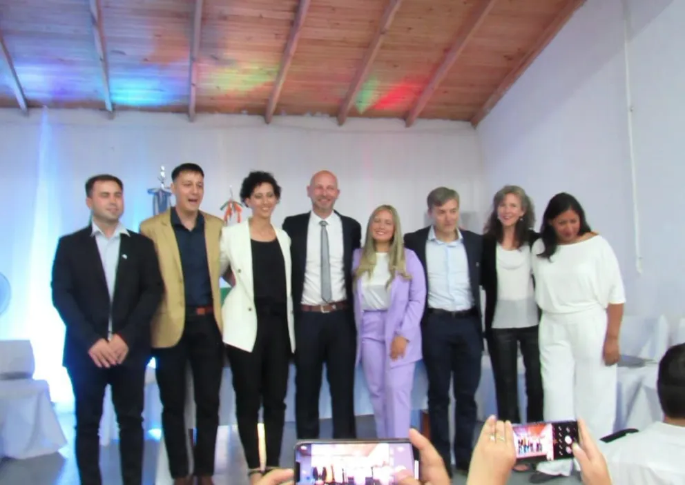 Asumieron las nuevas autoridades municipales en Fernández Oro