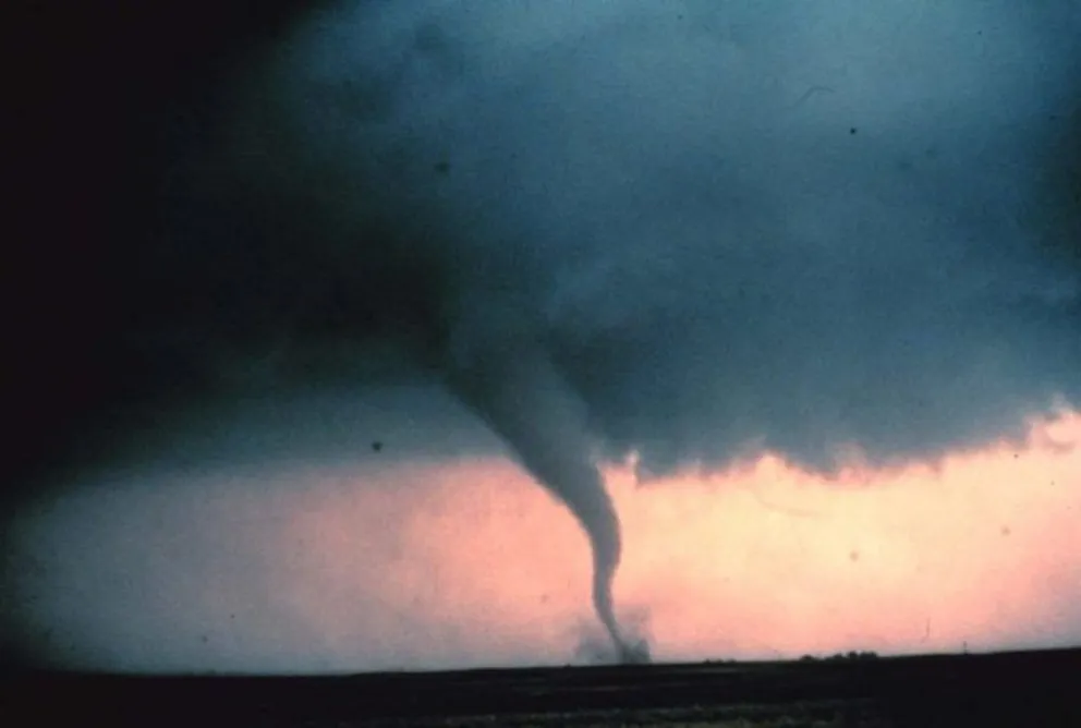 Estados Unidos: una serie de tornados dejan al menos 6 muertos 