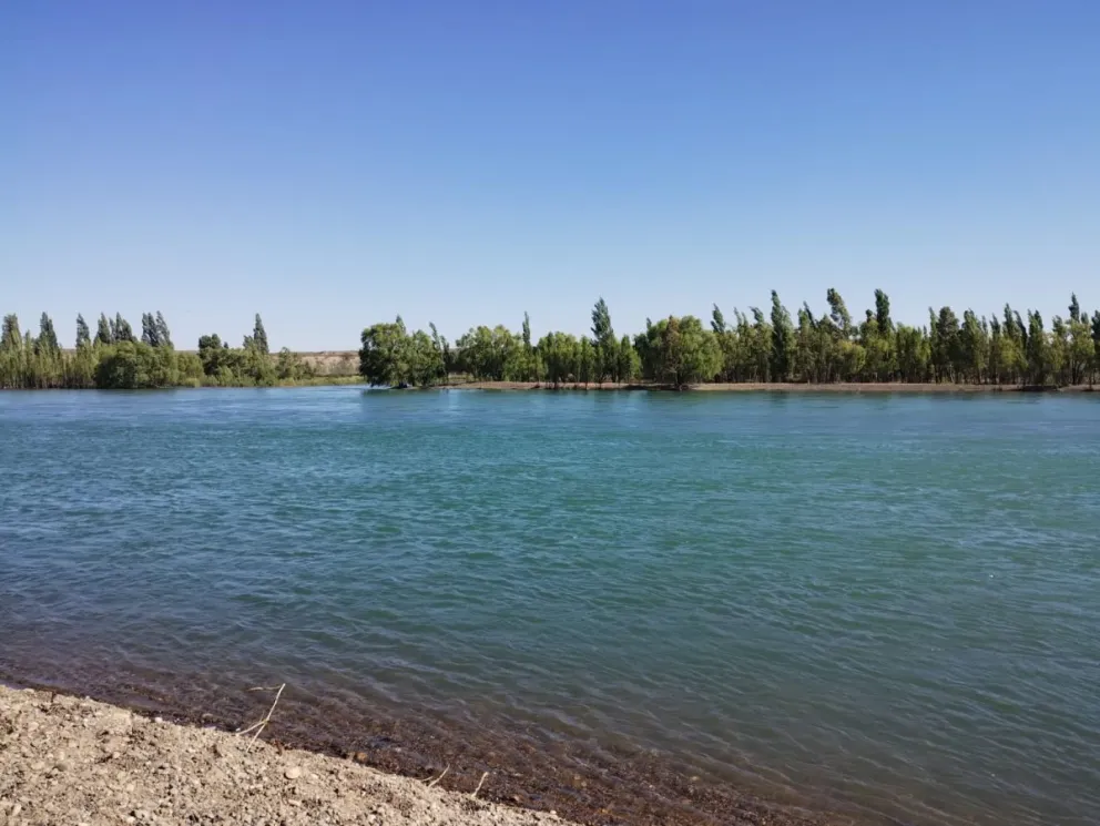  Hallaron un cuerpo en las aguas del río Limay 