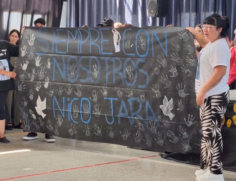 Emotivo homenaje a Nicolas Jara del Centro Educativo ESRN n°120 