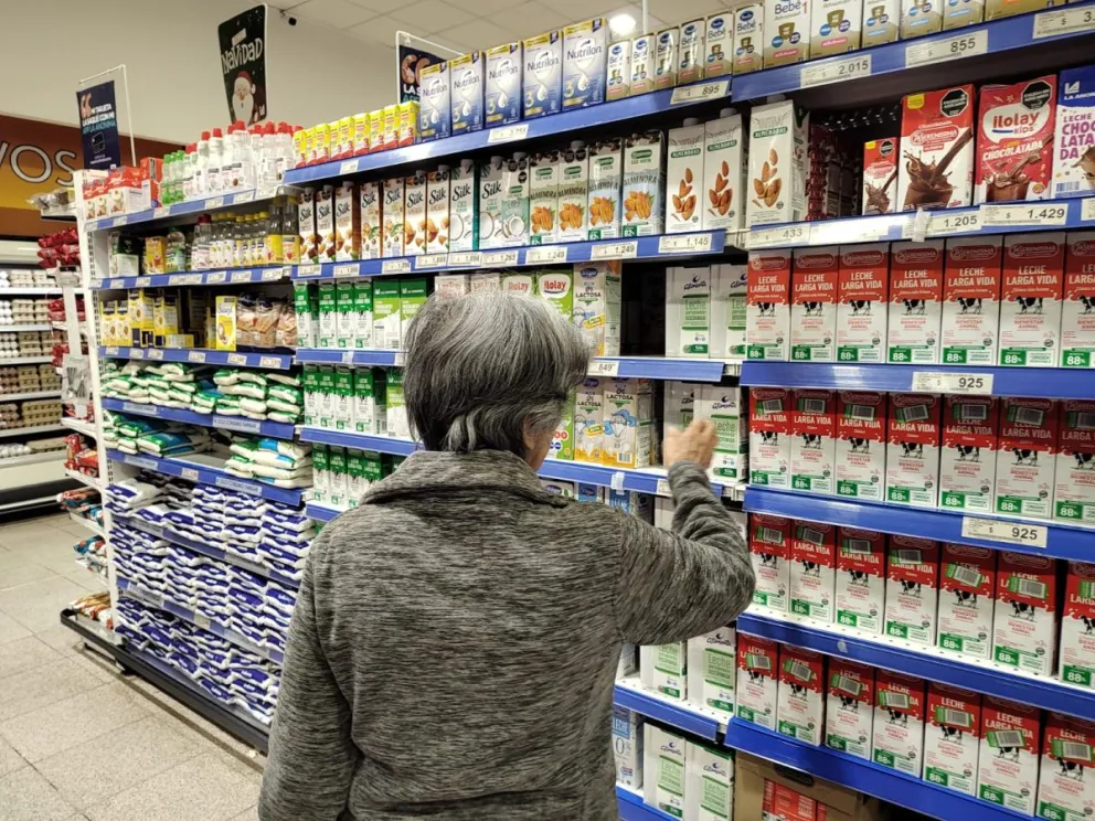 Empleados de comercio solicitan el cierre de supermercados el 31 de diciembre