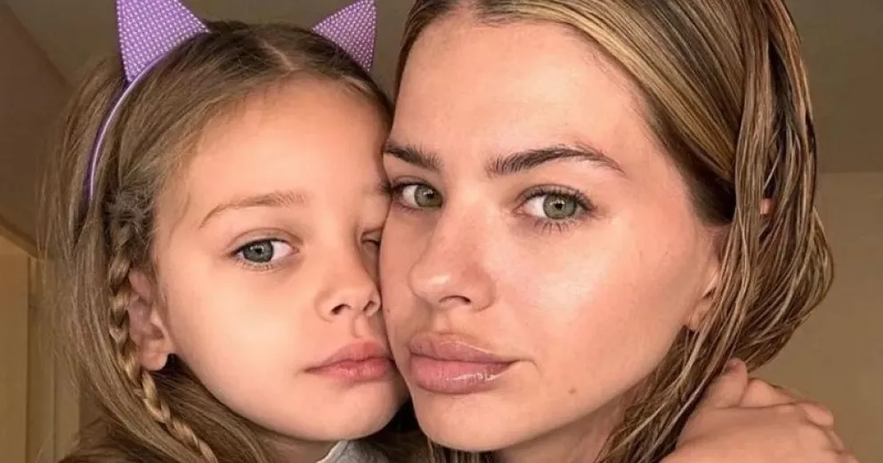El sorpresivo incidente que sufrió la China Suárez con su hija en medio de su show