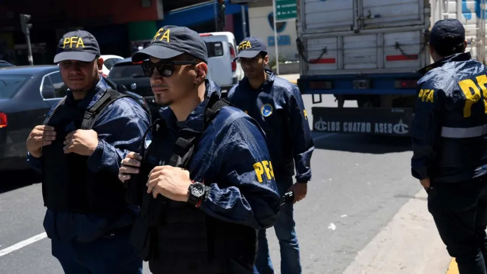 Milei supervisó el operativo de seguridad por la marcha piquetera junto a Bullrich y Pettovello