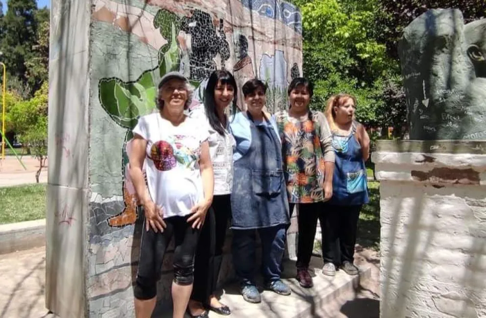 Homenaje a Doña Lucinda: ya está listo el mural 'La Lucinda' en la Plaza San Martín 