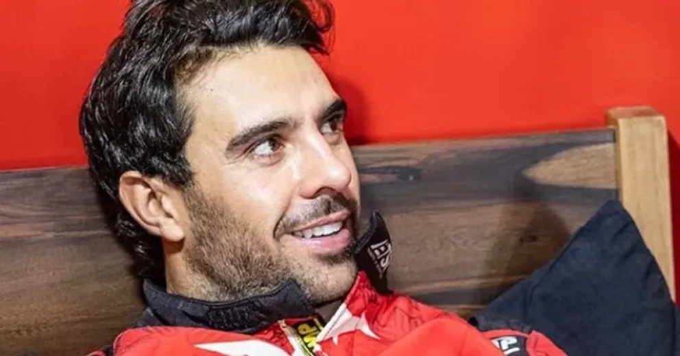 Revelan romance oculto del piloto Manu Urcera