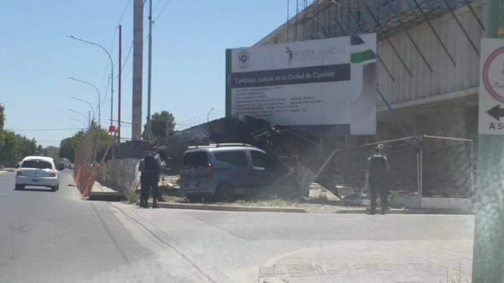 Se produjo un accidente automovilístico en las afueras del Complejo Judicial