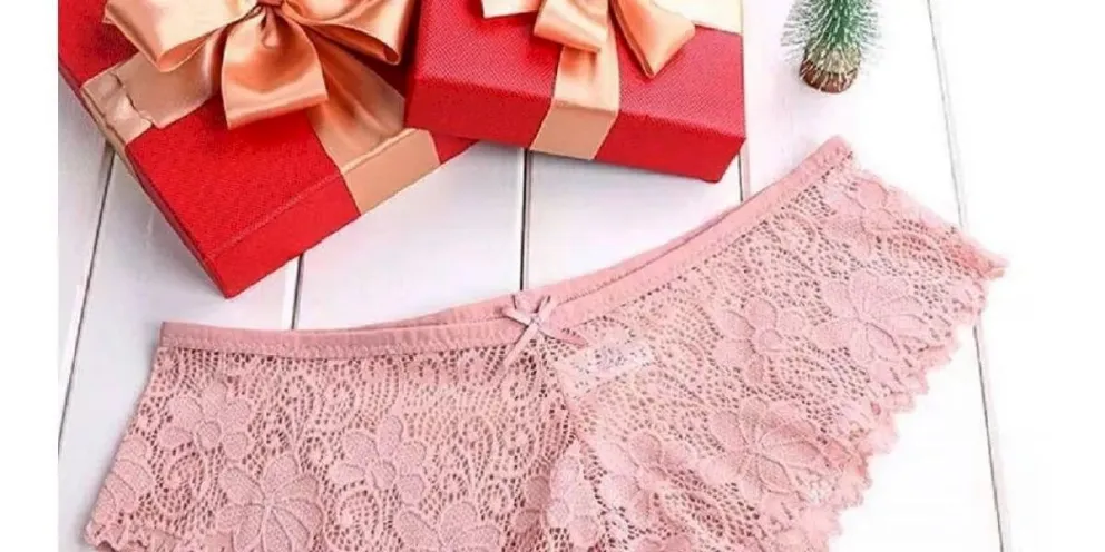 ¿Por qué se regala una bombacha rosa en Navidad?