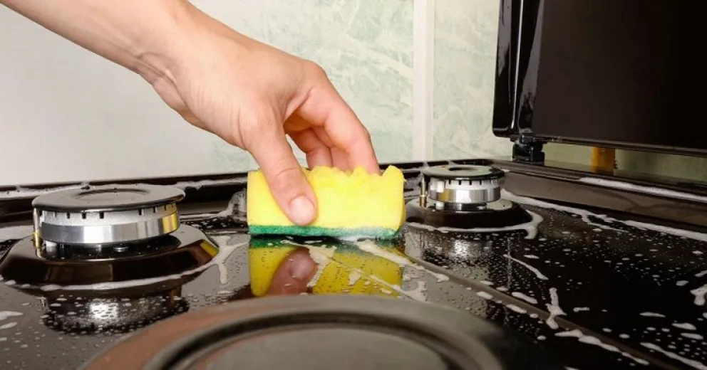 Elimina eficazmente la grasa de tu cocina con vinagre