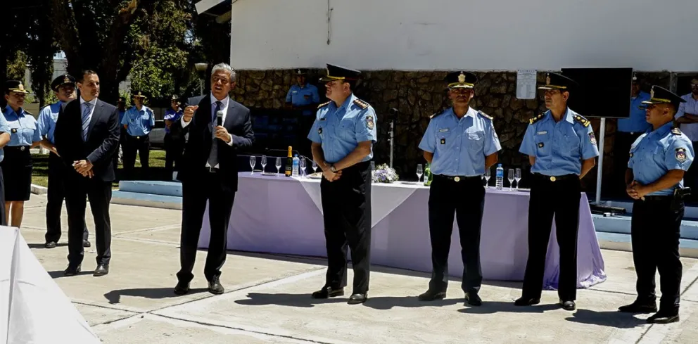 Para mejorar la prevención y bajar el delito, anunciaron cambios para la policía de Neuquén