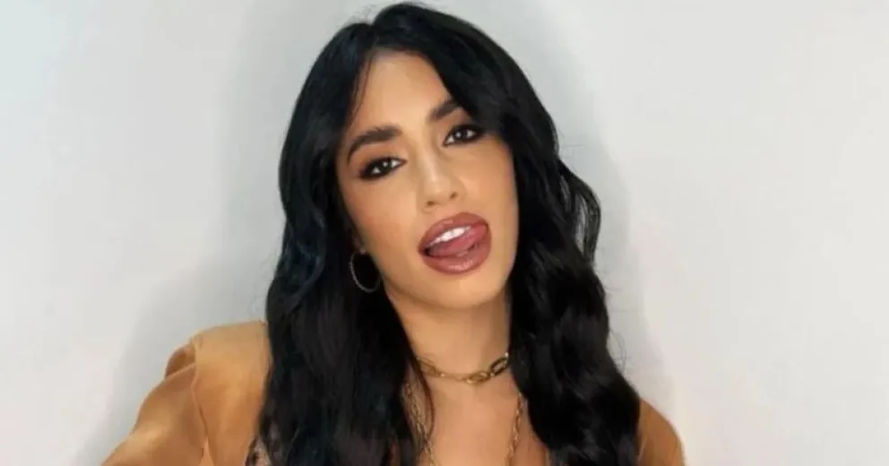 Lali Espósito sorprende con su técnica de cortar papas