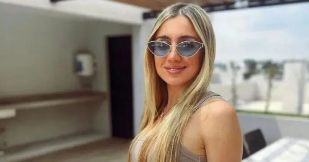 La sensualidad de Morena Beltrán arrasa con su bikini amarilla