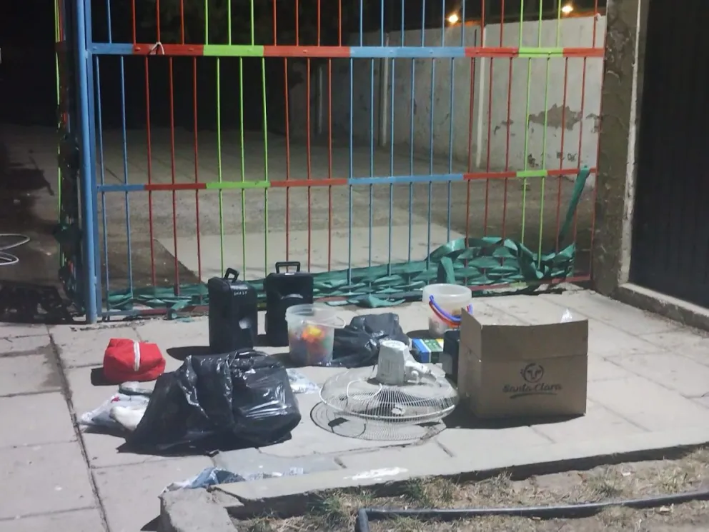 Ingresaron a robar en los dos jardines de las 1200: hay un menor demorado