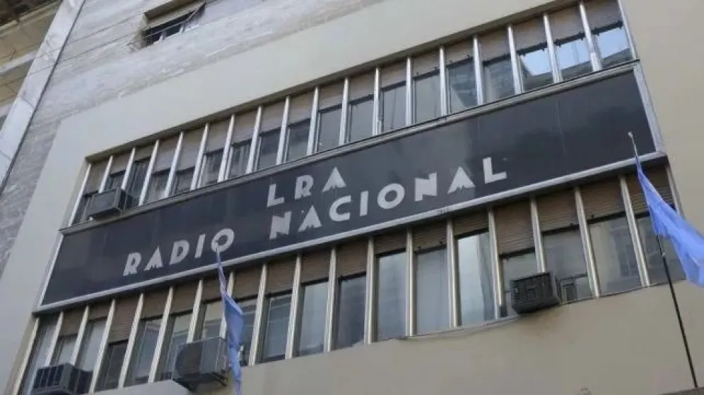 Cientos de empleados de Radio Nacional se quedaron sin trabajo
