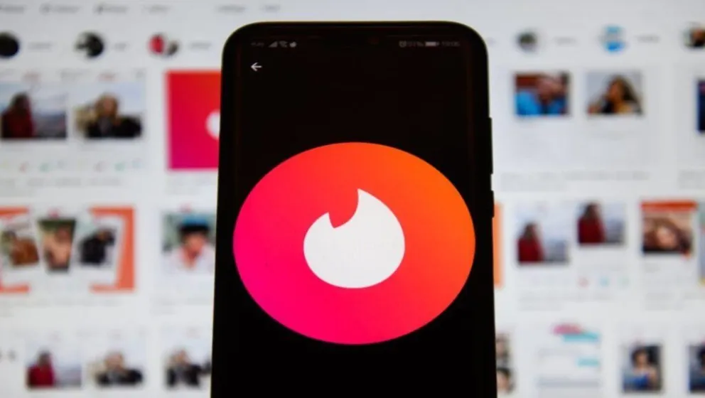 Tinder revela el mejor día para encontrar pareja en 2024