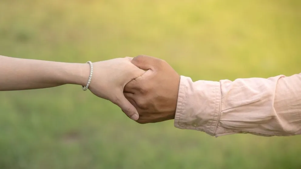 Conoce a los cinco signos del zodiaco que aman con intensidad y lealtad