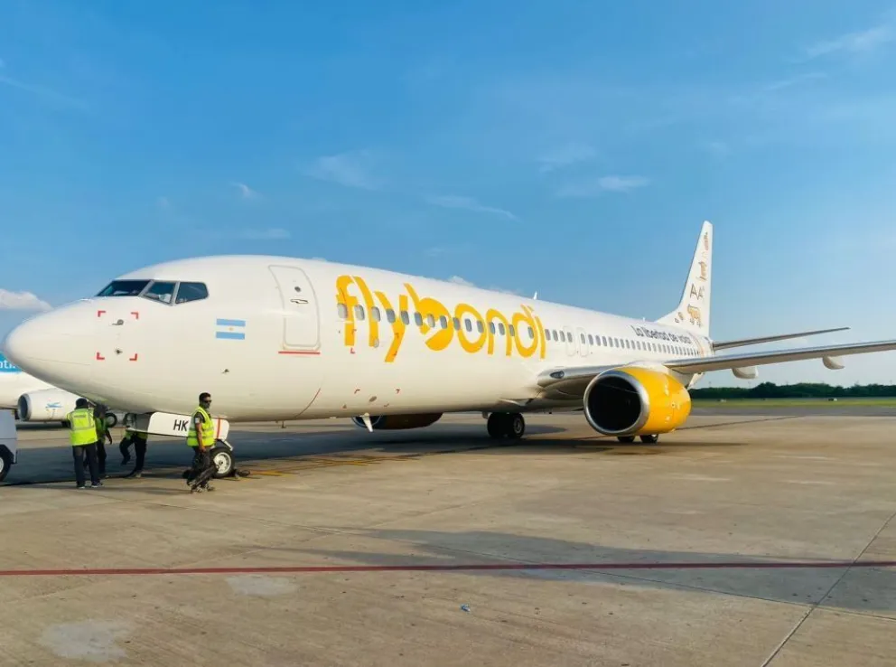 Flybondi cancela y reprograma vuelos debido a demora en pagos al exterior