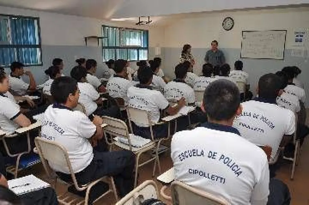 La Escuela de Policía de Cipolletti también abrió sus inscripciones