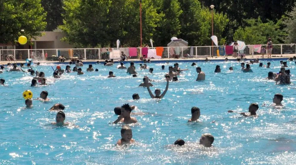 Miércoles de altas temperaturas: recordamos cuáles son los espacios habilitados para bañarse en Cipolletti