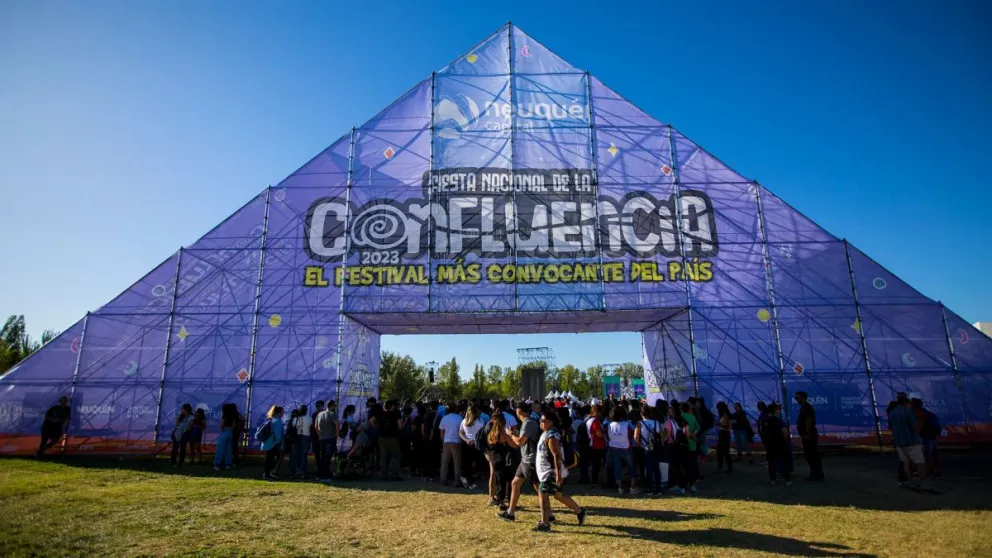 Comienza la entrega de pulseras para la Fiesta Nacional de la Confluencia