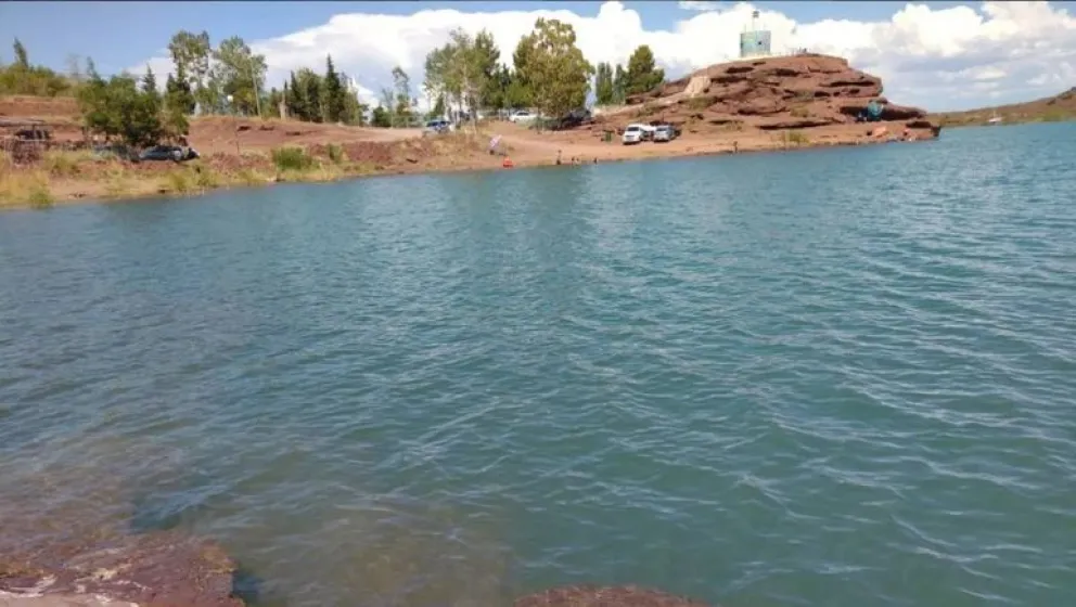 Advierten sobre la circulación de un mensaje falso sobre la contaminación en los ríos