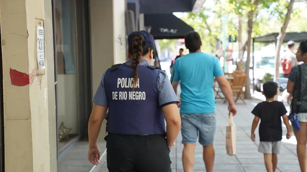 Policía y Bomberos de Cipolletti mantienen abiertas las inscripciones para sumar personal 