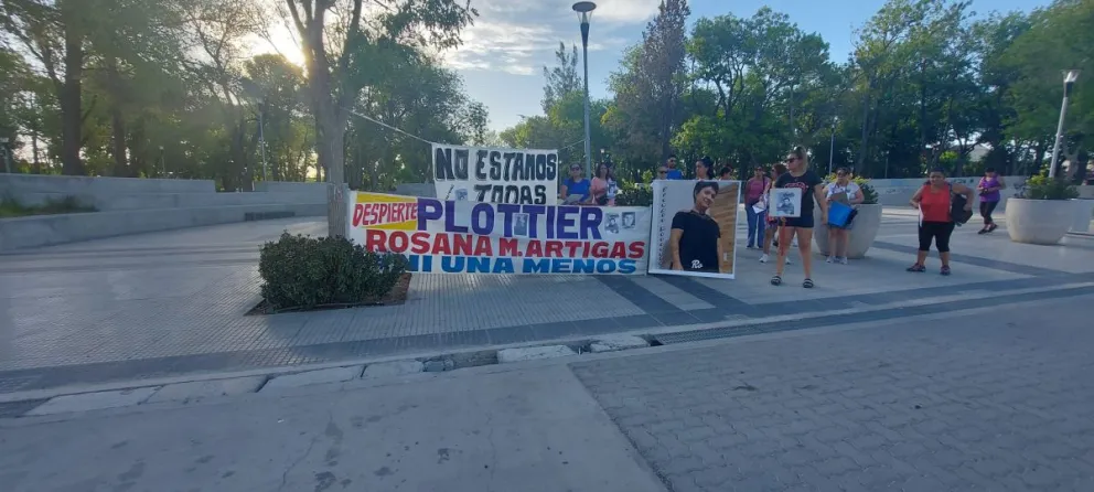 Los familiares de Rosana Artigas denunciaron amenazas y hostigamiento de hijos del femicida